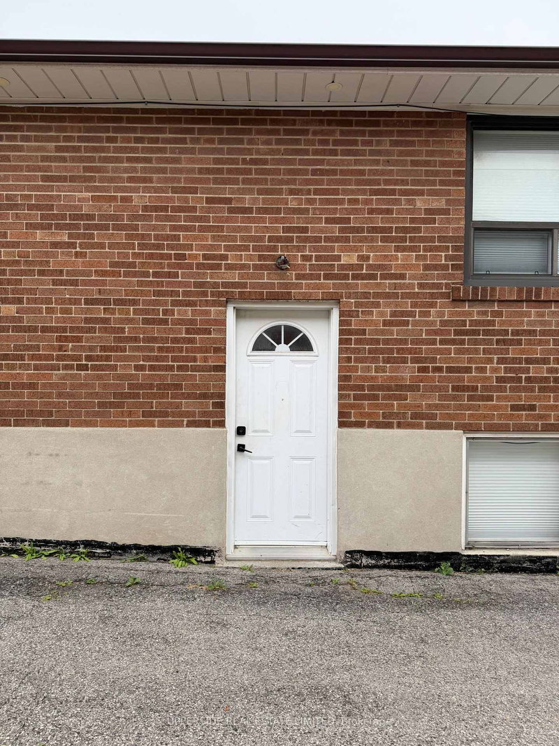 85 Mulholland Avenue