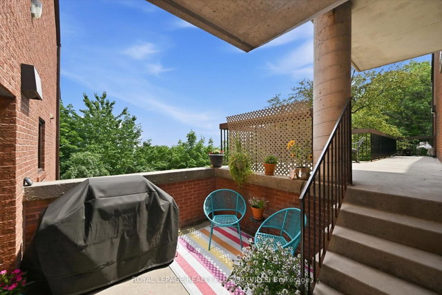 14 - 530 Falgarwood Drive