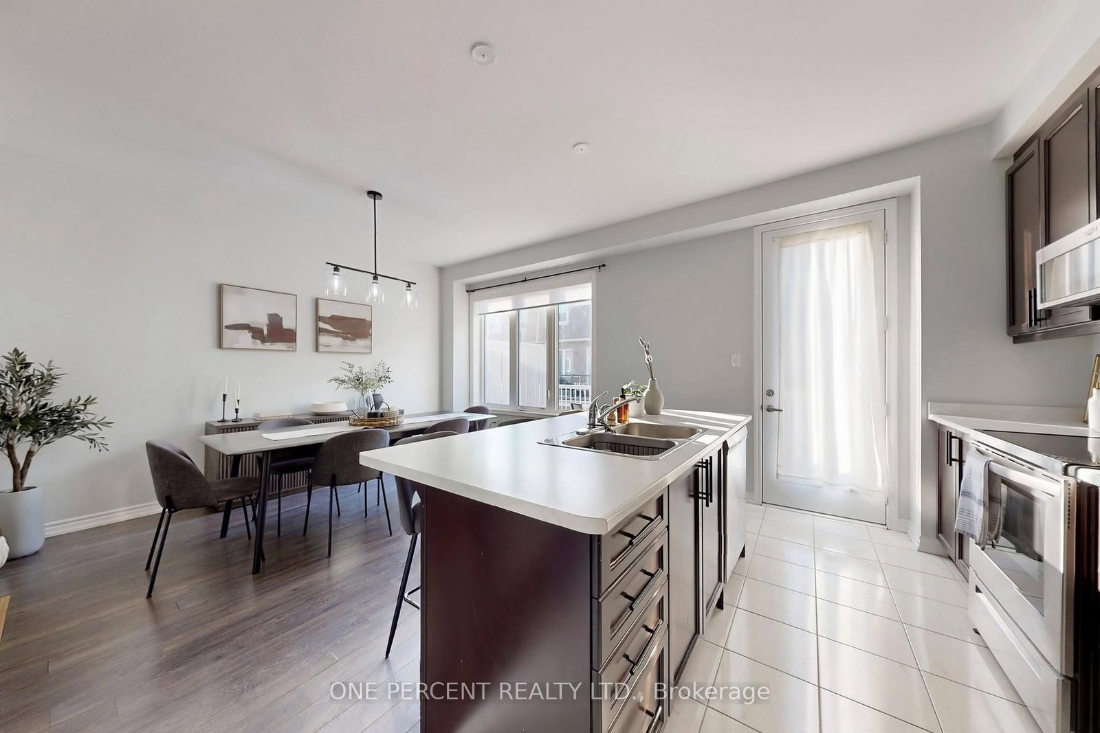 501 Buckeye Court • Milton, ON photo 18