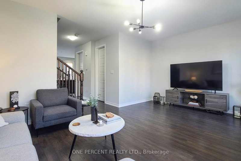 501 Buckeye Milton,ON L9T 7E7 — Photo 8