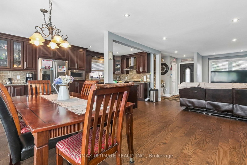75 Giltspur Drive