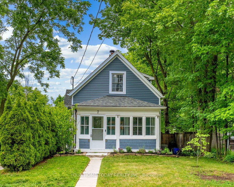 home for sale on 7 Albert Street