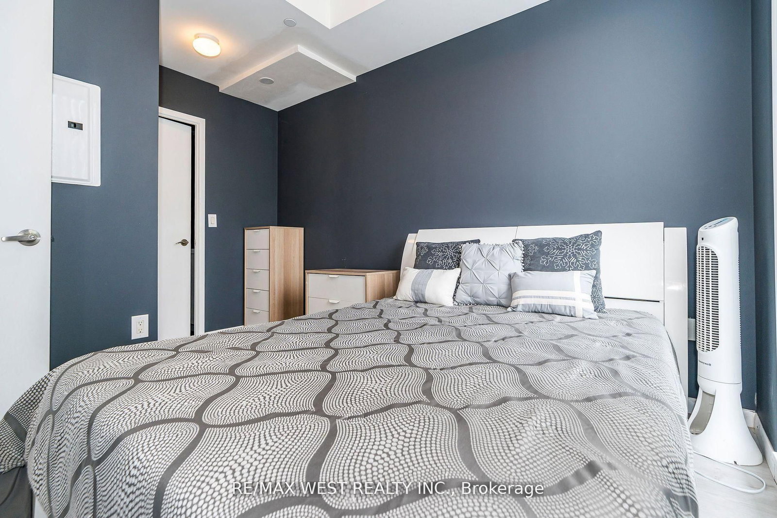 830 Lawrence Avenue W • #803 • Toronto, ON photo 26