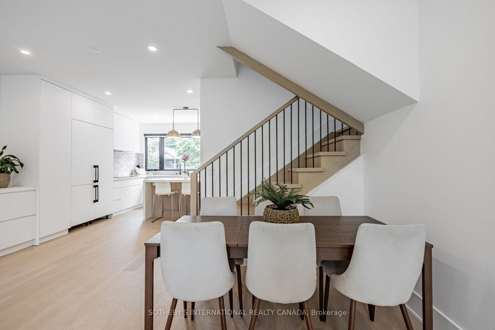 6 Twenty Fifth Street • Toronto, ON photo 11