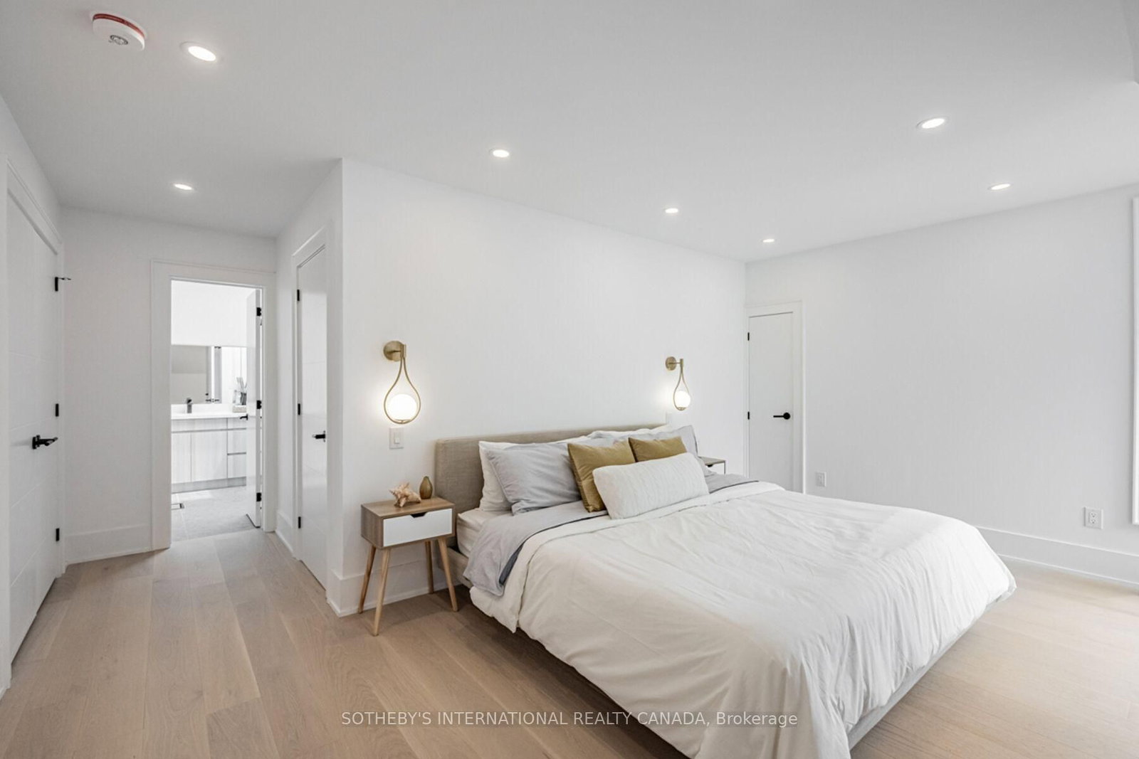 6 Twenty Fifth Street • Toronto, ON photo 16