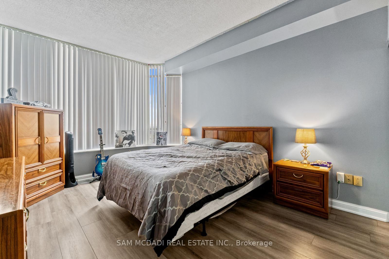 24 Hanover Brampton,ON L6S 5K8 — Photo 12