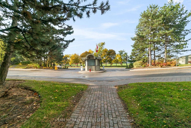 24 Hanover Brampton,ON L6S 5K8 — Photo 15