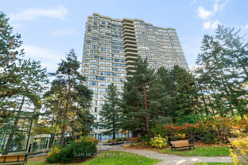 24 Hanover Brampton,ON L6S 5K8 — Photo 17