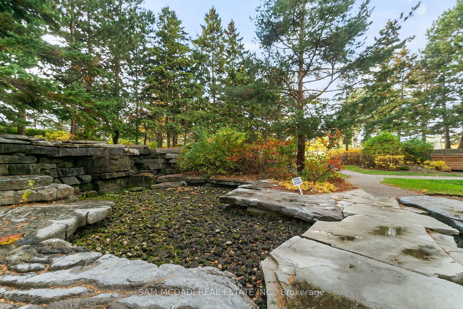 24 Hanover Brampton,ON L6S 5K8 — Photo 32