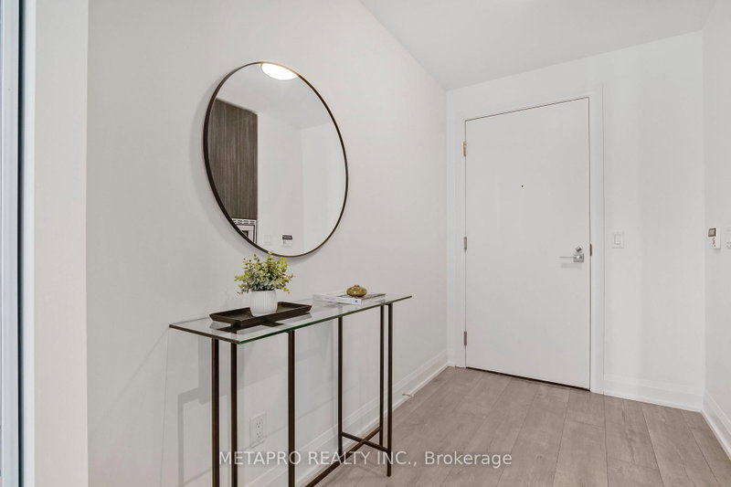 809 - 110 Marine Parade Drive SE