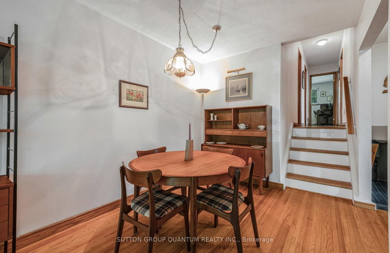 754 Eaglemount Mississauga,ON L5C 1N9 — Photo 10