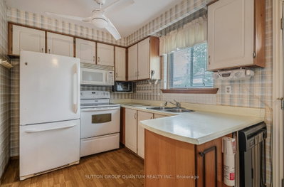 754 Eaglemount Mississauga,ON L5C 1N9 — Photo 14
