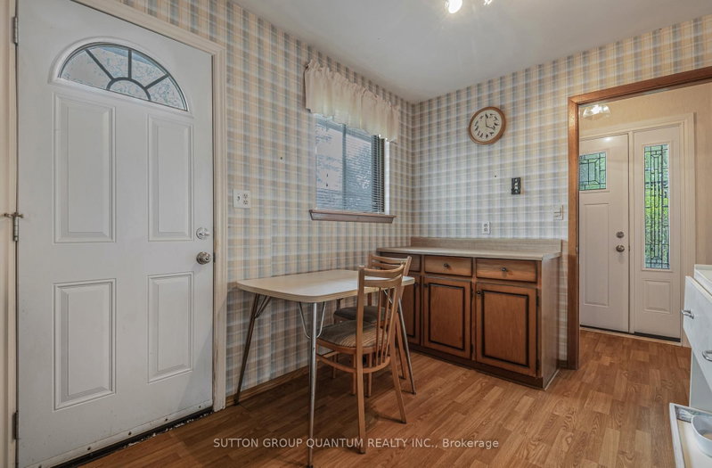 754 Eaglemount Mississauga,ON L5C 1N9 — Photo 17