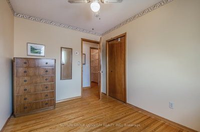 754 Eaglemount Mississauga,ON L5C 1N9 — Photo 24