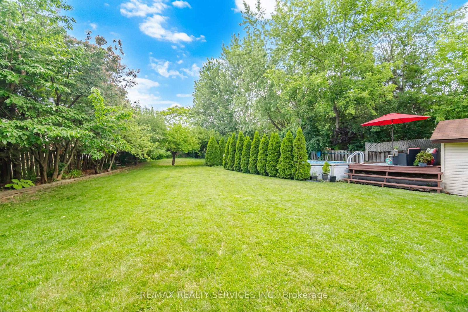 8 Paramount Place • Brampton, ON photo 43