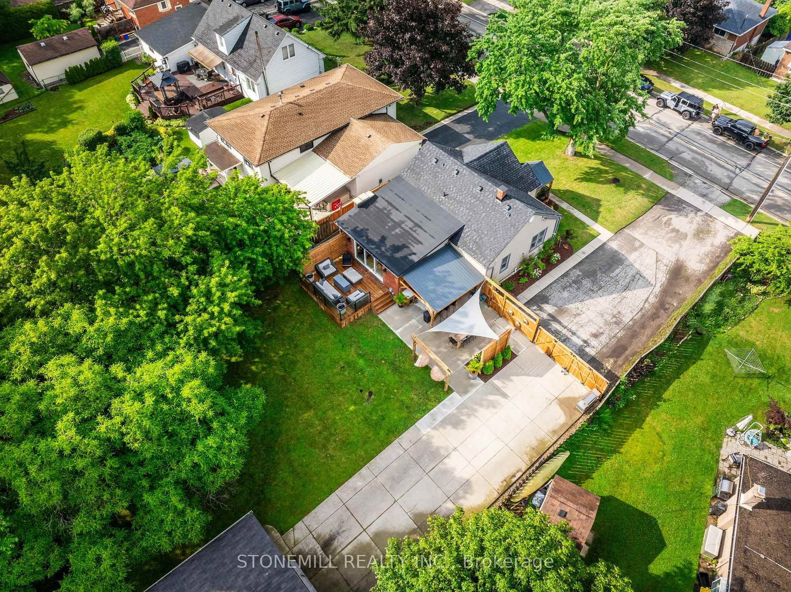 1198 Fisher Avenue • Burlington, ON photo 38
