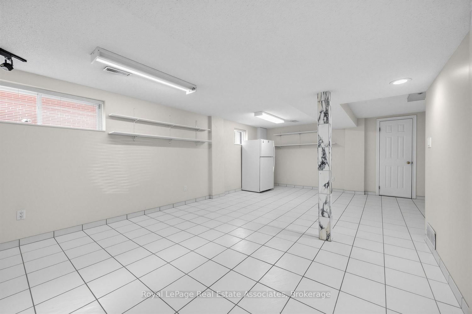 256 John Street • Toronto, ON photo 28