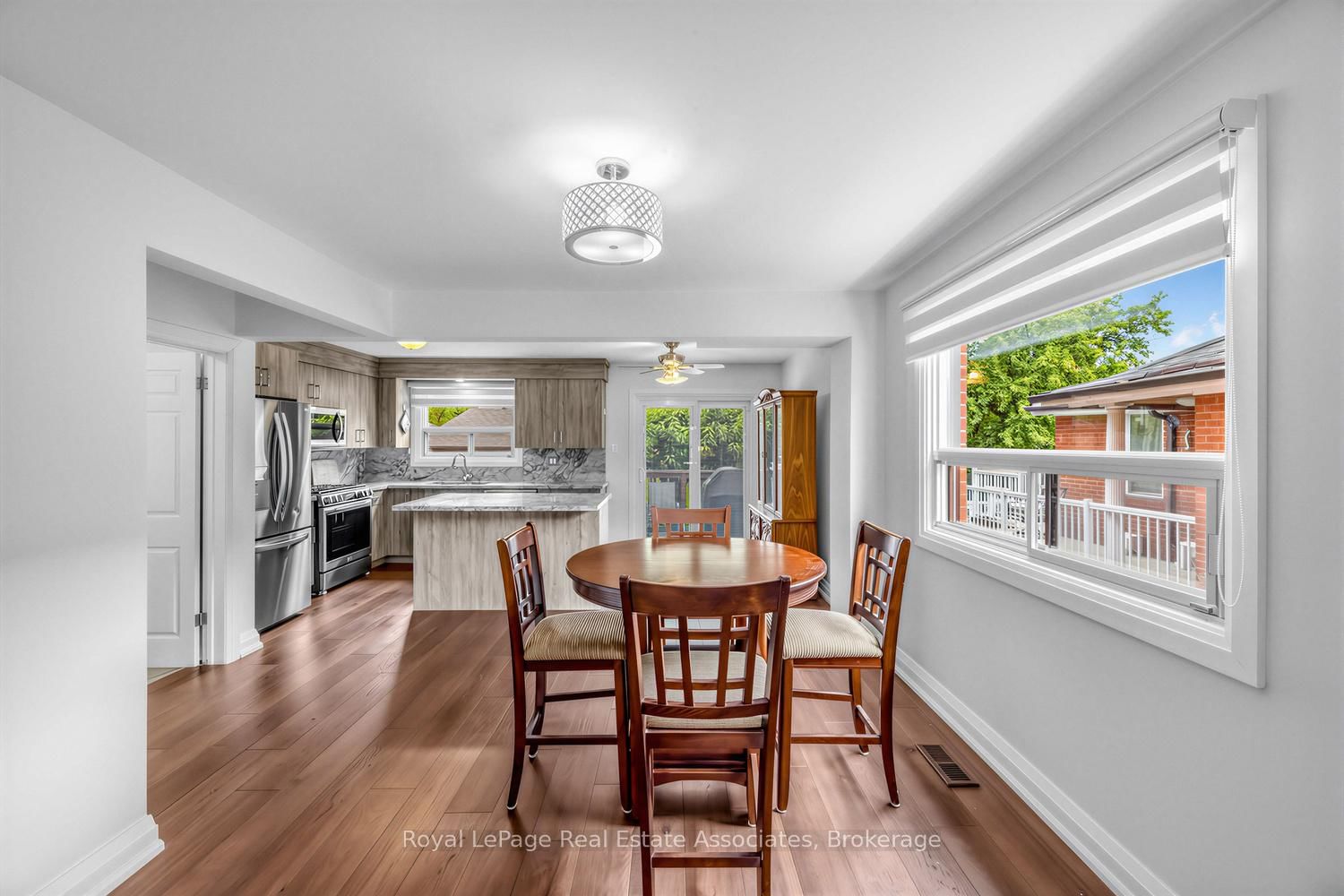 256 John Street • Toronto, ON photo 9