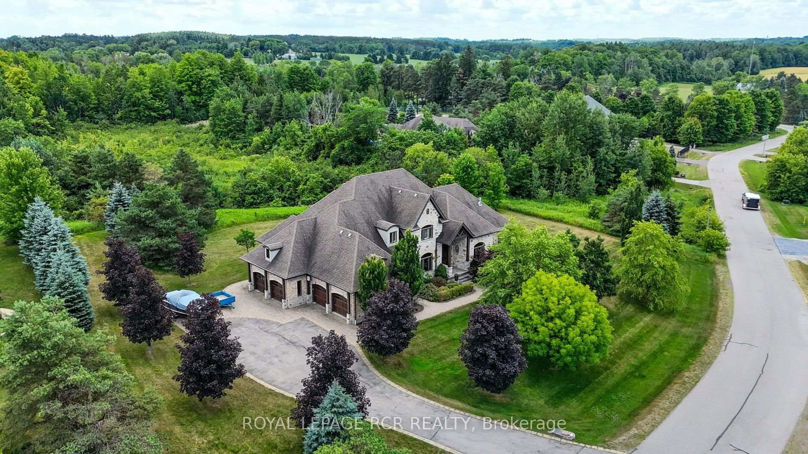 7 Proctor Avenue • Caledon, ON photo 1