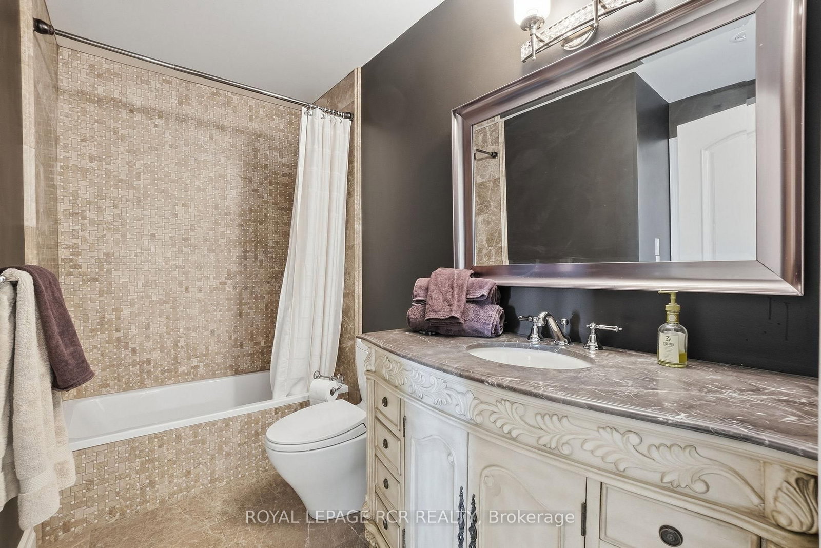 7 Proctor Avenue • Caledon, ON photo 39