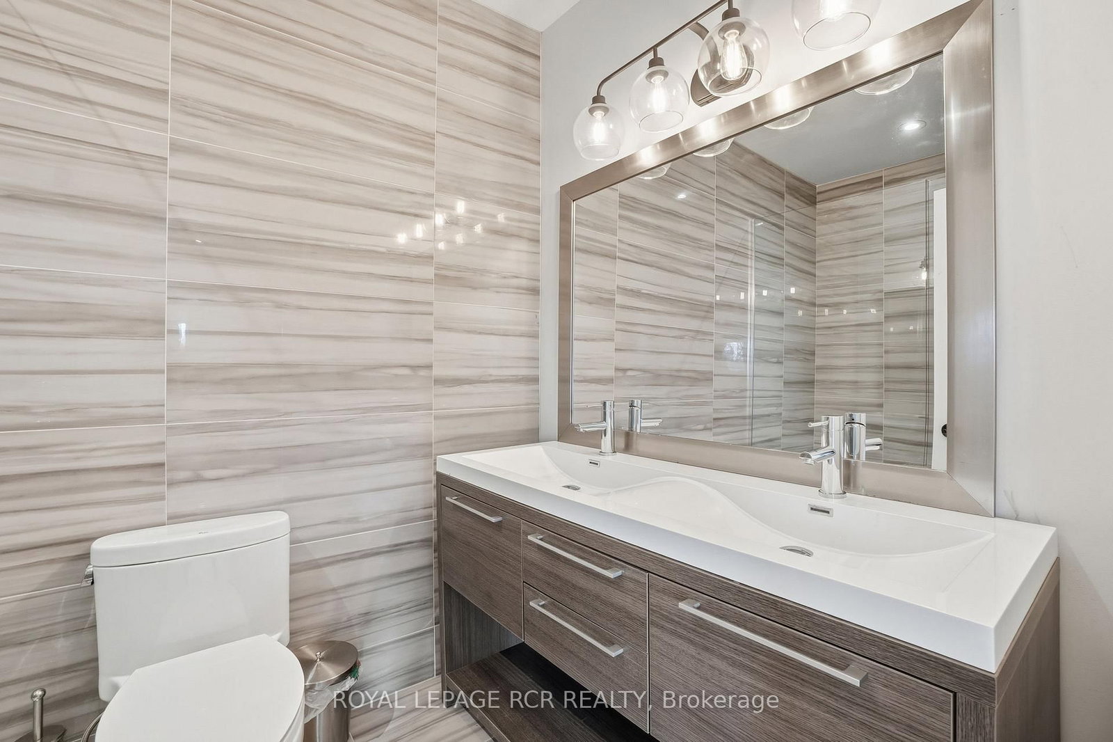 7 Proctor Avenue • Caledon, ON photo 44
