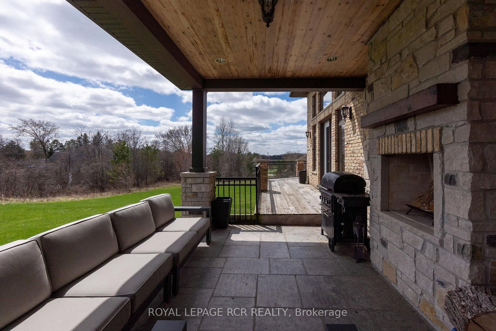 7 Proctor Avenue • Caledon, ON photo 45
