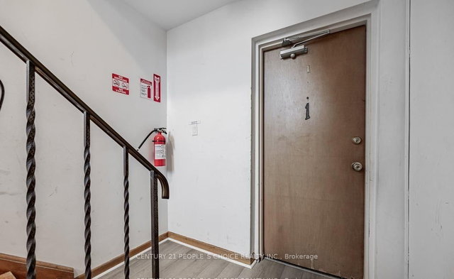 Unit 1 - 106 Wheatfield Road