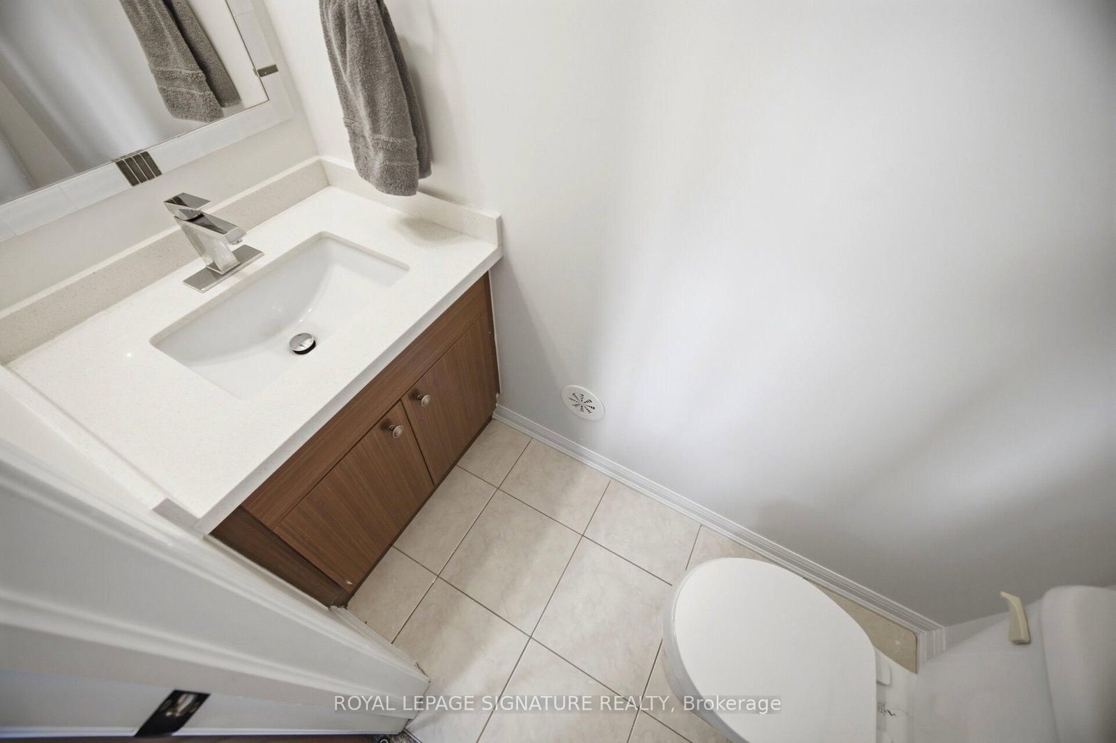 Townhouse for sale at 22-6020 Derry Road, Milton, Ontario, L9T 8L6 - Harrison - MLS: W13527770