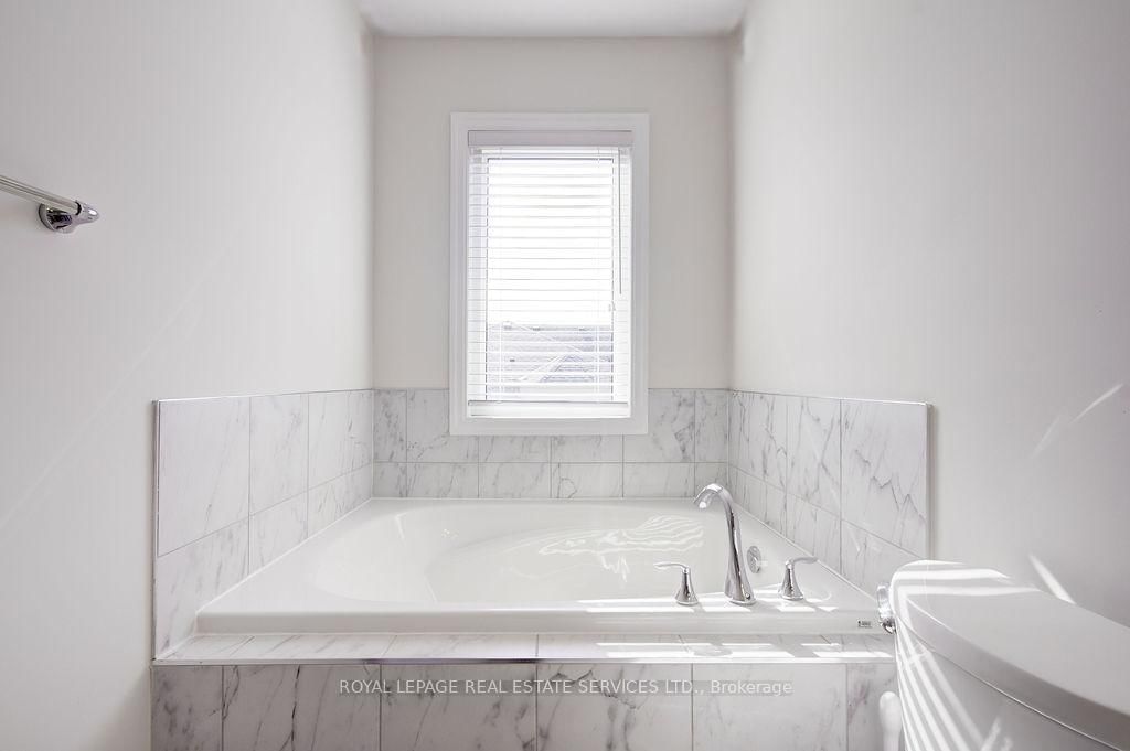 142 Culp Oakville,ON L6M 0W2 — Photo 18