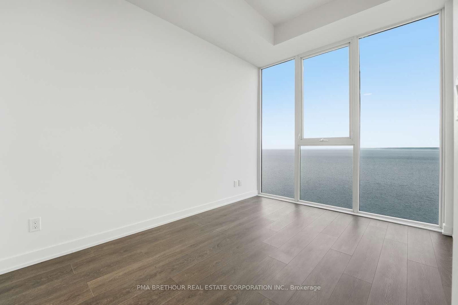 370 Martha Street • #2603 • Burlington, ON photo 7