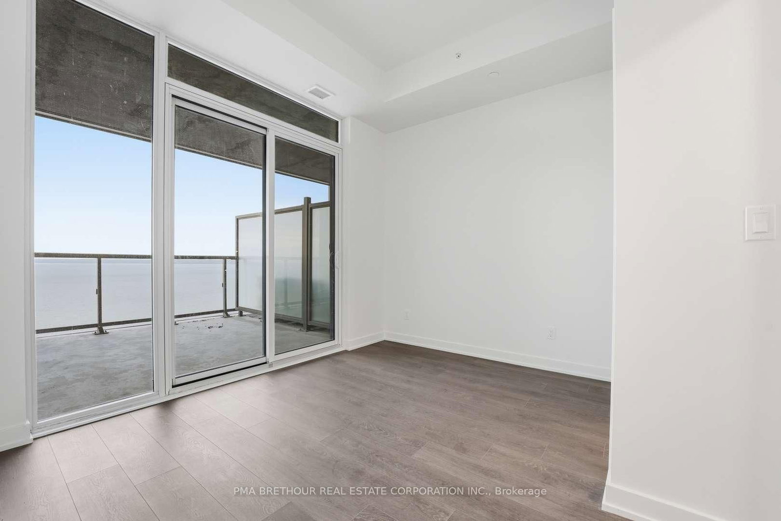 370 Martha Street • #2603 • Burlington, ON photo 9