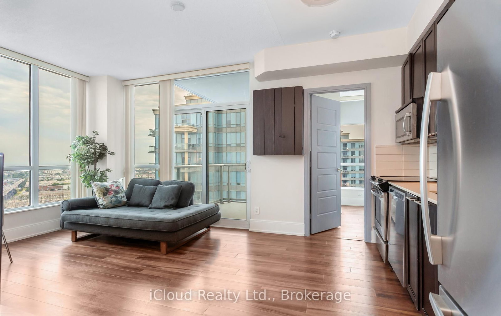 15 Viking Lane • #2502 • Toronto, ON photo 16