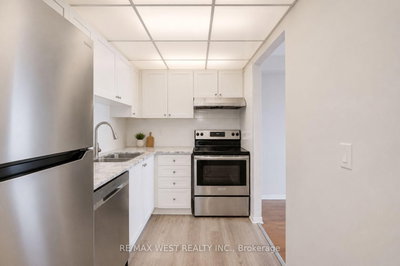 Unit 610 — 115 Hillcrest Avenue — photo 5