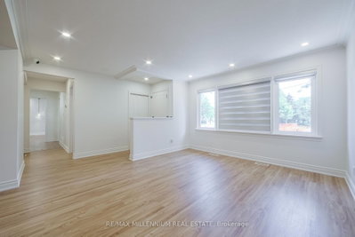 1285 Rebecca Oakville,ON L6L 1Z3 — Photo 13