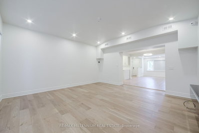 1285 Rebecca Oakville,ON L6L 1Z3 — Photo 21