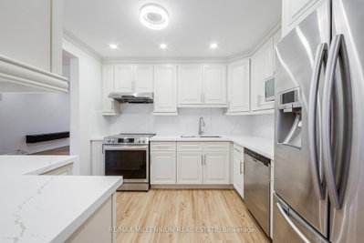 1285 Rebecca Oakville,ON L6L 1Z3 — Photo 25