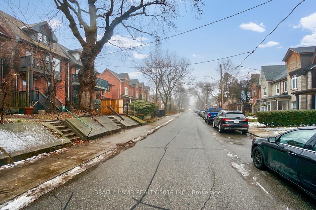 3-731 Indian Road, Toronto, ON, photo 3