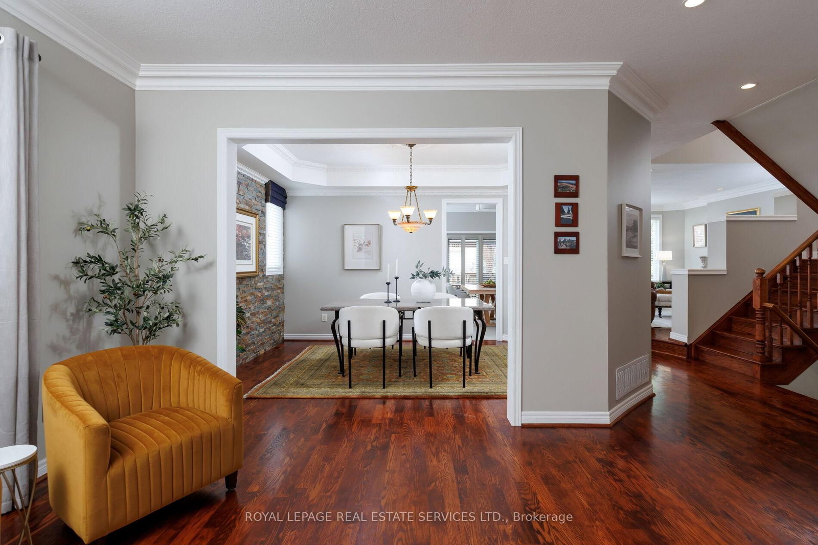 2261 Grouse Lane • Oakville, ON photo 8