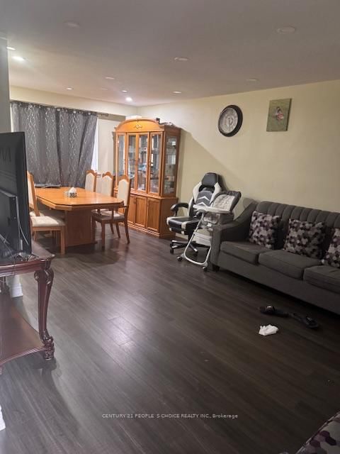 Upper - 3038 Coral Drive, Mississauga 2