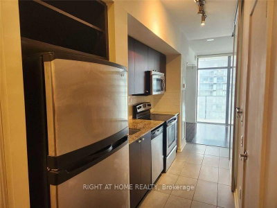 Unit 1207 — 103 The  Queensway — photo 6