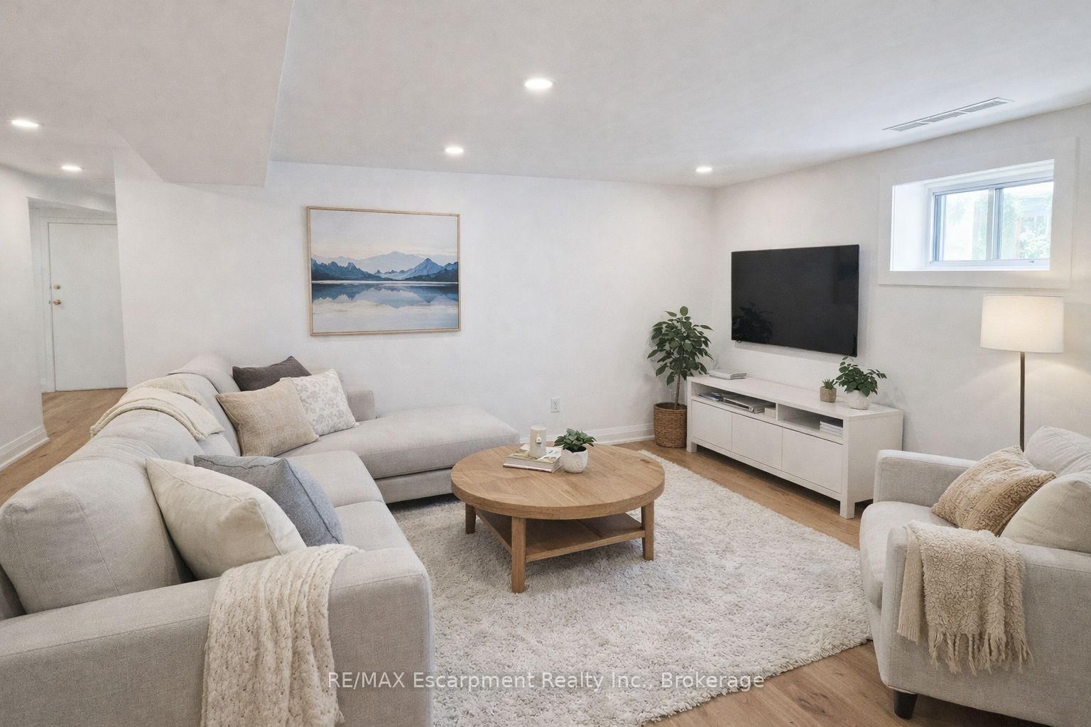 135 DEANE Avenue • Oakville, ON photo 18