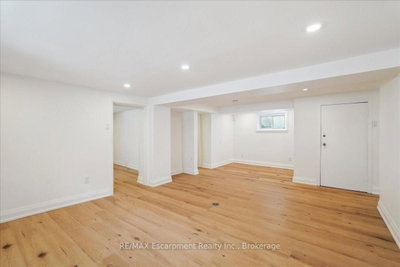 135 Deane Oakville,ON L6K 1N2 — Photo 19