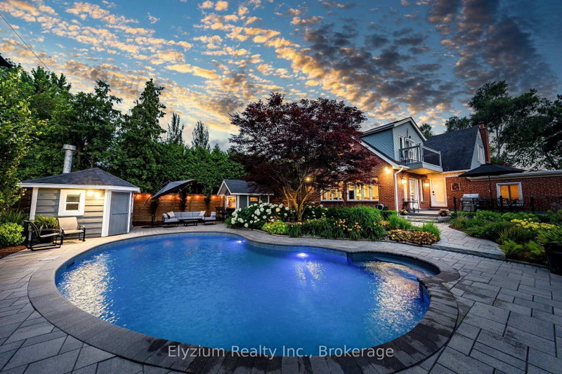 2181 Harcourt Crescent