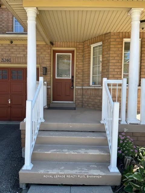 3246 Ridgeleigh Heights