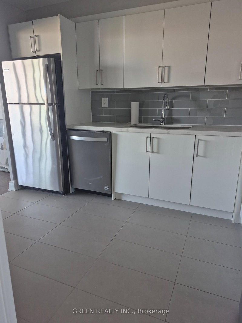 1606 - 2160 Lakeshore Road