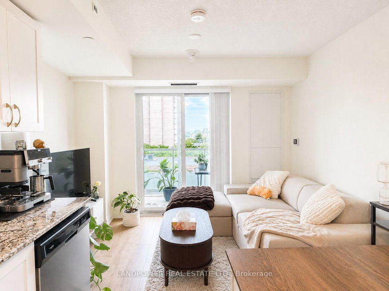 517 - 10 Wilby Crescent