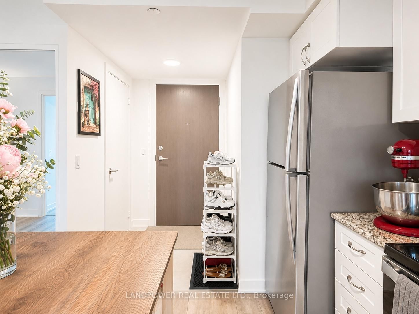 517-10 Wilby Crescent, Toronto, ON, photo 5
