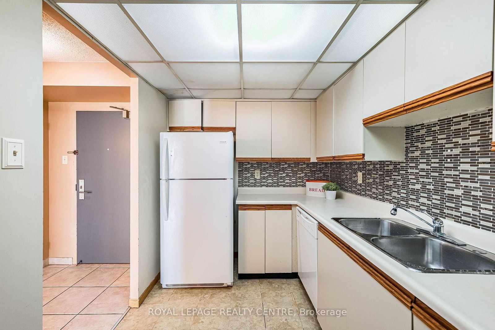 25 W Fairview Road • #807 • Mississauga, ON photo 18