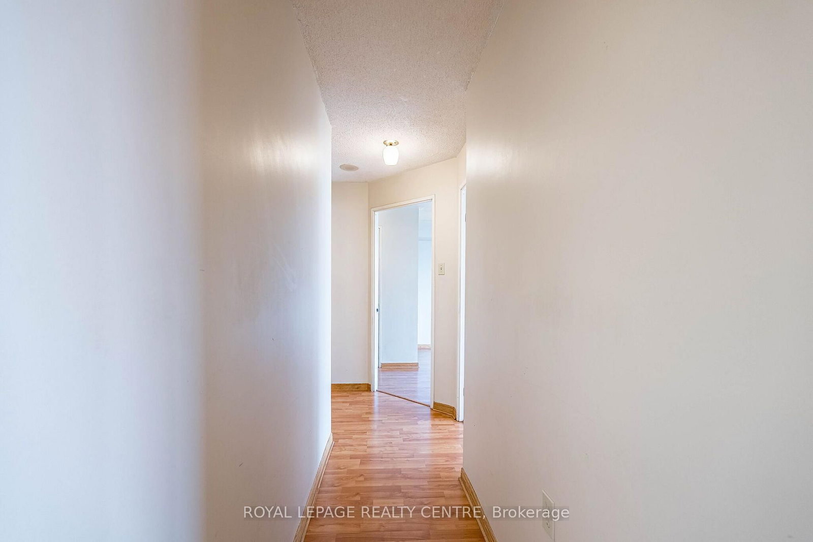 807-25 Fairview Rd, Mississauga, view 23