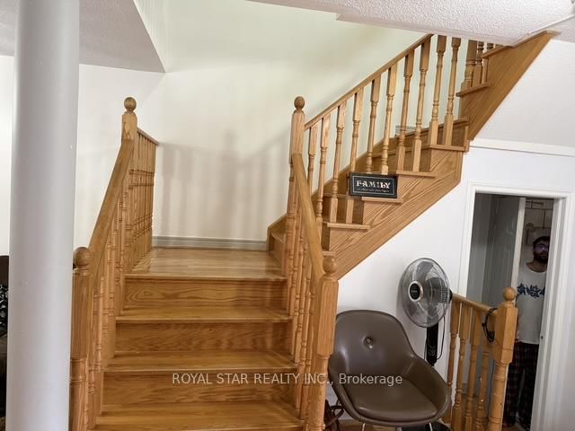 50 Dewridge Court • Brampton, ON photo 14